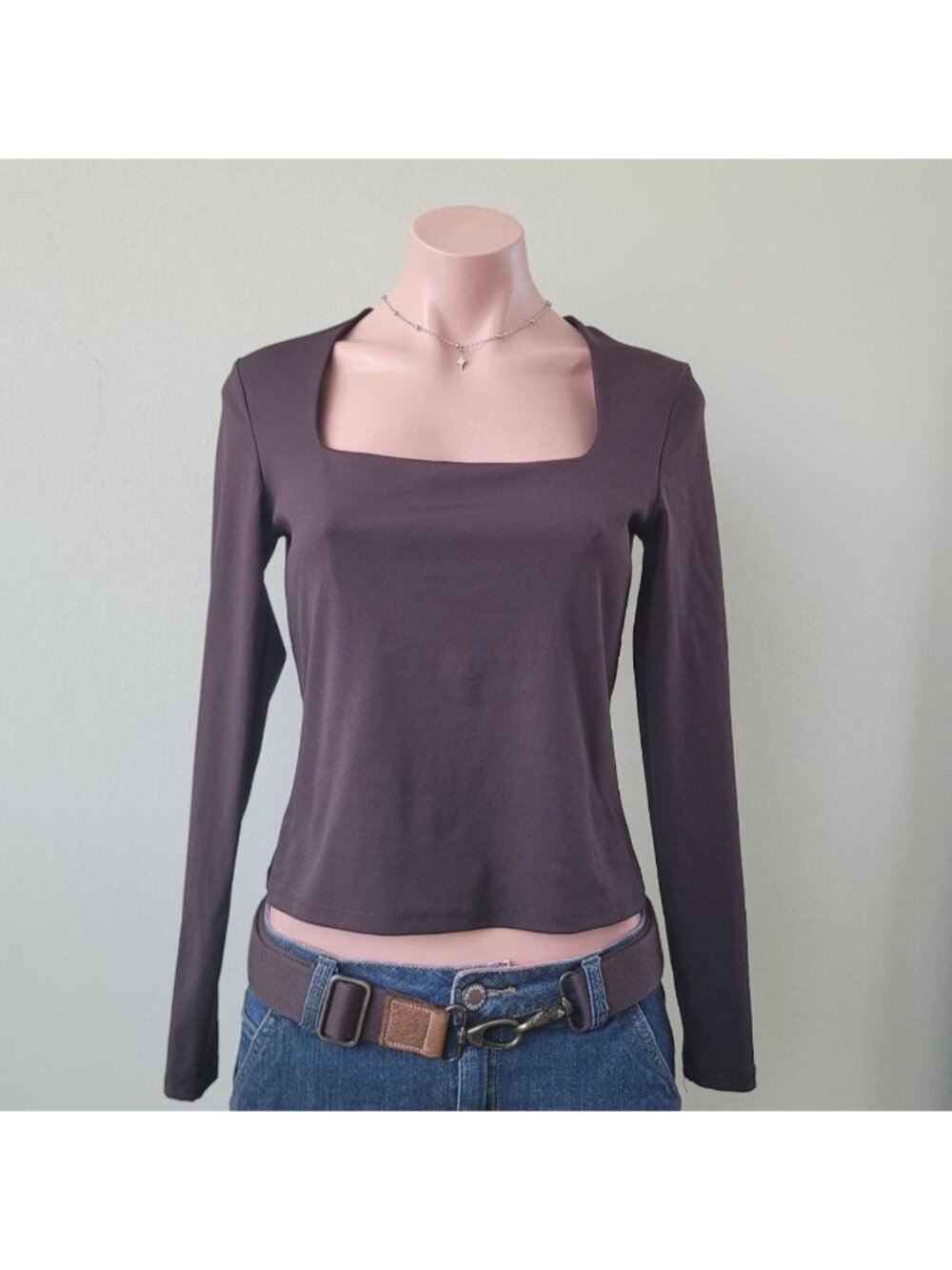 Espresso Deep Brown High Stretch Scoop Neck Cropped Long Sleeve Tee (M)